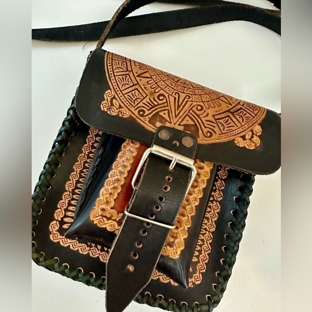 VINTAGE HAND TOOLED LEATHER Purse Bag Mexico Crossbody Adjustable Brown Boho - Picture 2 of 16